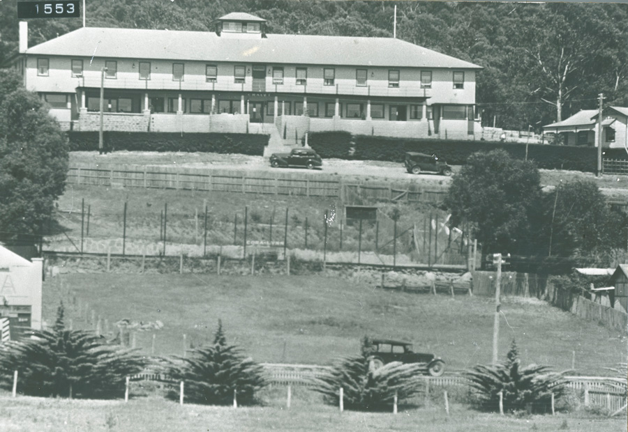 1937