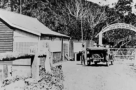 1922