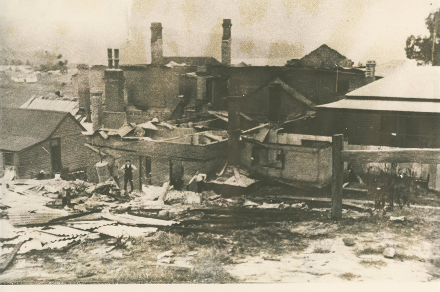 1919