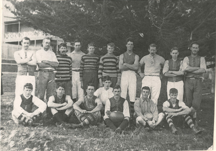 1896