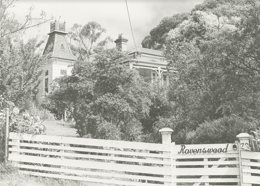 1895